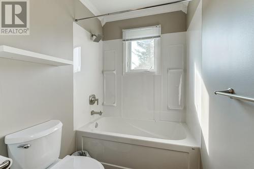 3 Clarkes Place, Upper Island Cove, NL - Indoor Photo Showing Bathroom