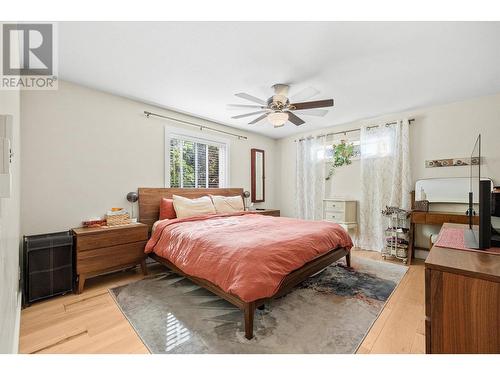 813 Birch Avenue, Kelowna, BC - Indoor Photo Showing Bedroom