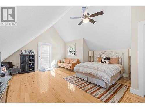 813 Birch Avenue, Kelowna, BC - Indoor Photo Showing Bedroom