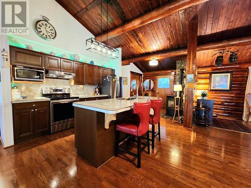 1006 Birch Avenue, Sicamous, BC - Indoor Photo Showing Kitchen