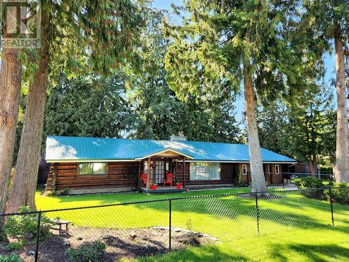 1006 Birch Avenue, Sicamous, BC - Outdoor