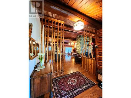 1006 Birch Avenue, Sicamous, BC - Indoor Photo Showing Other Room