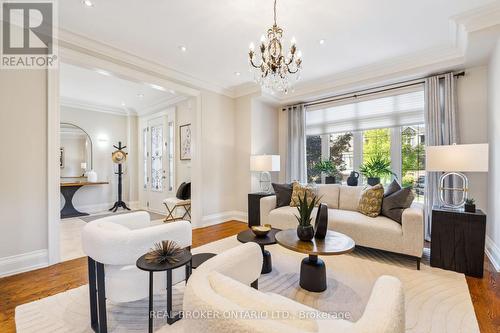 341 Broadway Avenue, Toronto, ON - Indoor Photo Showing Living Room