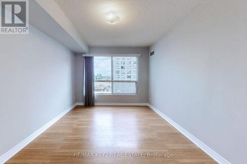 916 - 2550 Lawrence Avenue E, Toronto (Dorset Park), ON - Indoor Photo Showing Other Room