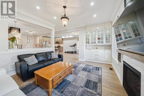 12 Deer Pass Road, East Gwillimbury (Sharon), ON - Indoor Photo Showing Living Room With Fireplace