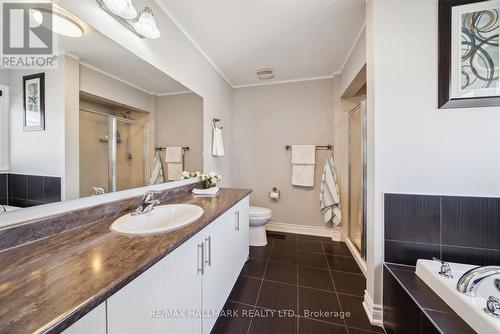 12 Deer Pass Road, East Gwillimbury, ON - Indoor Photo Showing Bathroom