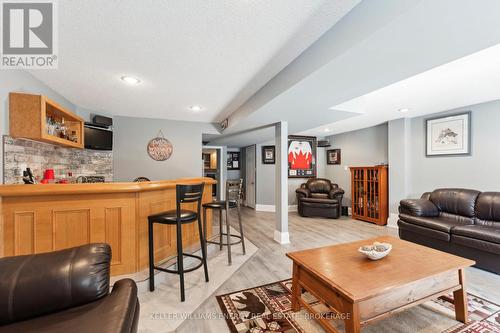 30 Oleander Crescent, Brampton (Heart Lake East), ON - Indoor Photo Showing Living Room