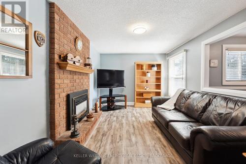 30 Oleander Crescent, Brampton (Heart Lake East), ON - Indoor Photo Showing Living Room With Fireplace