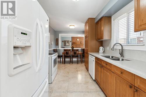 30 Oleander Crescent, Brampton (Heart Lake East), ON - Indoor Photo Showing Kitchen With Double Sink