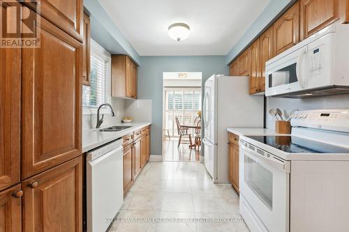 30 Oleander Crescent, Brampton (Heart Lake East), ON - Indoor Photo Showing Kitchen With Double Sink