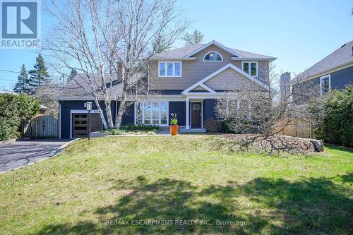 402 Patricia Drive, Burlington, ON - Outdoor With Facade