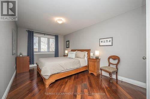 402 Patricia Drive, Burlington (Bayview), ON - Indoor Photo Showing Bedroom