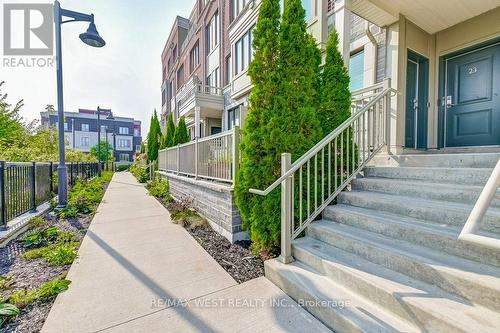 21 - 115 Long Branch Avenue, Toronto, ON - Outdoor