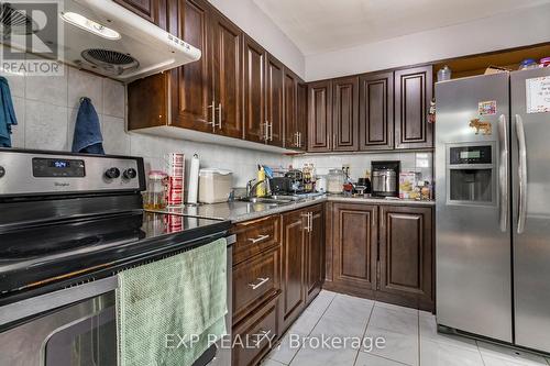 1306 - 3390 Weston Road, Toronto, ON - Indoor Photo Showing Kitchen