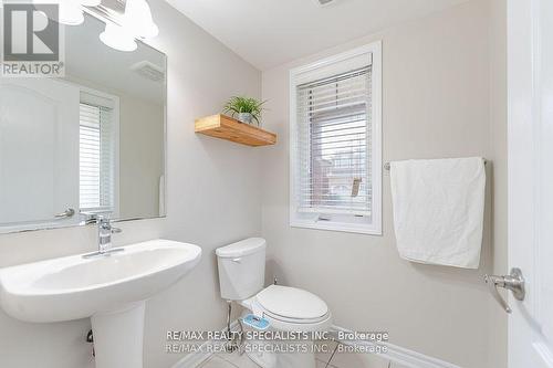 27 Billiter Road, Brampton, ON - Indoor Photo Showing Bathroom