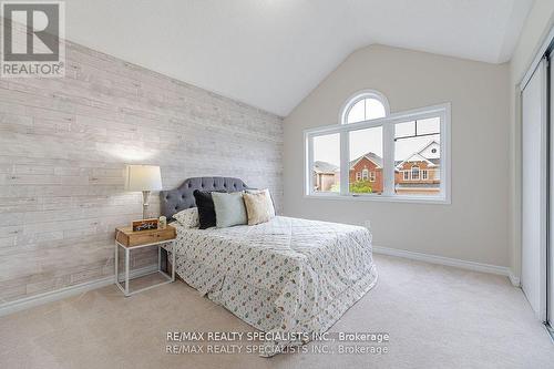 27 Billiter Road, Brampton (Northwest Brampton), ON - Indoor Photo Showing Bedroom