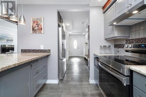 68 Aloma Crescent, Brampton (Avondale), ON - Indoor Photo Showing Kitchen