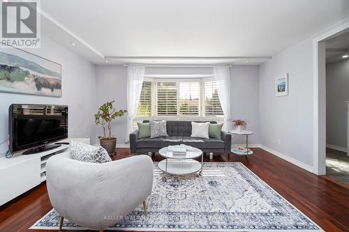 68 Aloma Crescent, Brampton (Avondale), ON - Indoor Photo Showing Living Room