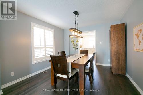 33 Logan Court, Barrie, ON - Indoor Photo Showing Dining Room