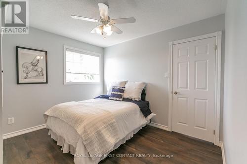 33 Logan Court, Barrie, ON - Indoor Photo Showing Bedroom