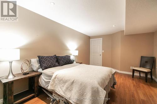 33 Logan Court, Barrie, ON - Indoor Photo Showing Bedroom