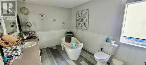 121 Caissie, Shediac, NB - Indoor Photo Showing Bathroom