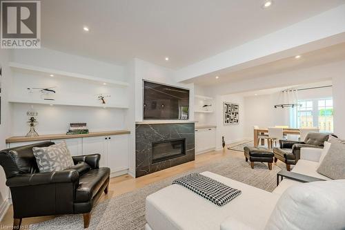 3333 New Street Unit# 6, Burlington, ON - Indoor Photo Showing Living Room With Fireplace