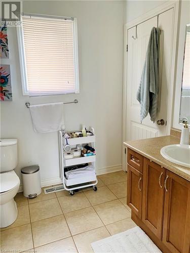 9 Tolton Drive, Guelph, ON - Indoor Photo Showing Bathroom