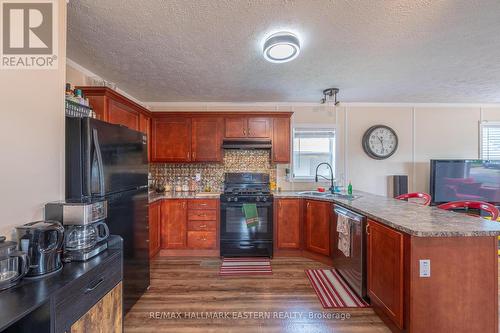 6 Hillview Drive, Port Hope, ON - Indoor Photo Showing Kitchen