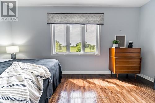 17 Logan Lane, Kawartha Lakes (Lindsay), ON - Indoor Photo Showing Bedroom