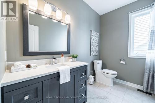 17 Logan Lane, Kawartha Lakes (Lindsay), ON - Indoor Photo Showing Bathroom