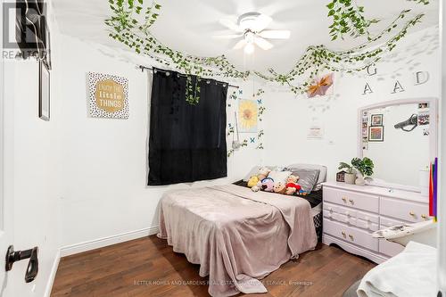 25 Bratt Drive, Amherstburg, ON - Indoor Photo Showing Bedroom