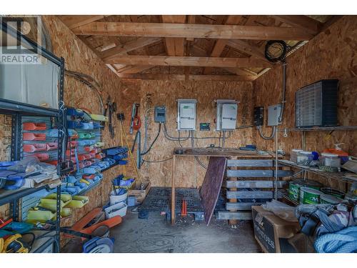 3240 Maze-Forbes Fs Road, Lac La Hache, BC - Indoor Photo Showing Other Room