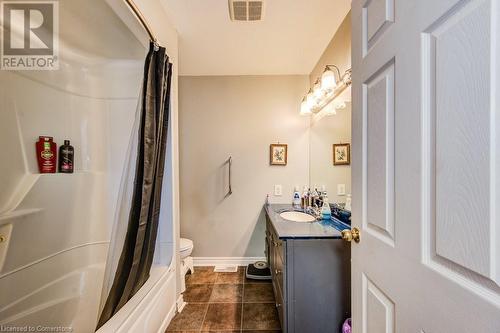 144 Hill Street E, Fergus, ON - Indoor Photo Showing Bathroom