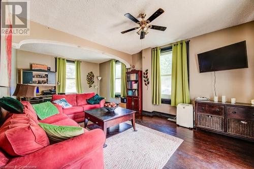 144 Hill Street E, Fergus, ON - Indoor Photo Showing Living Room