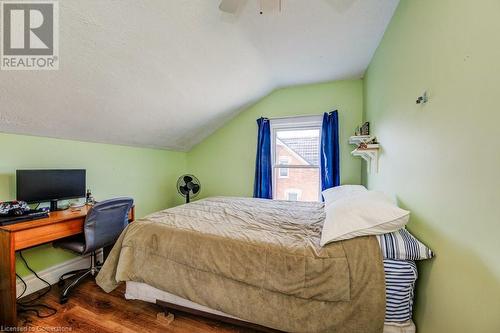 144 Hill Street E, Fergus, ON - Indoor Photo Showing Bedroom