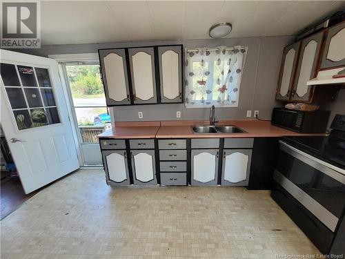 20 Kallars Hill Road, Quispamsis, NB - Indoor Photo Showing Kitchen With Double Sink