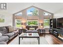 421 Hillier Road, Sicamous, BC  - Indoor Photo Showing Living Room 