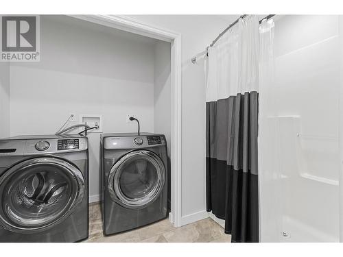 421 Hillier Road, Sicamous, BC - Indoor Photo Showing Laundry Room