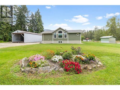 421 Hillier Road, Sicamous, BC - Outdoor