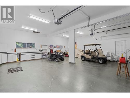 421 Hillier Road, Sicamous, BC - Indoor Photo Showing Garage