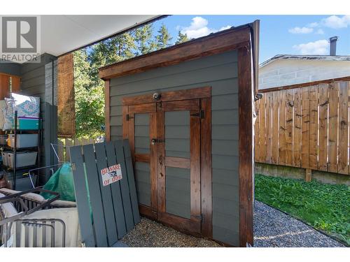 2881 5 Avenue Se, Salmon Arm, BC - Outdoor With Exterior