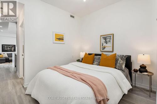 1002 - 127 Queen Street E, Toronto (Church-Yonge Corridor), ON - Indoor Photo Showing Bedroom