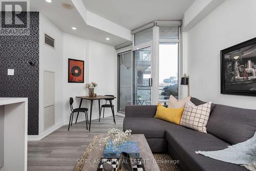 1002 - 127 Queen Street E, Toronto, ON - Indoor Photo Showing Living Room