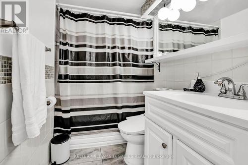 1605 - 10 Parkway Forest Drive, Toronto (Henry Farm), ON - Indoor Photo Showing Bathroom