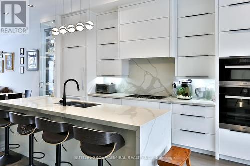 343 Manor Road E, Toronto (Mount Pleasant East), ON - Indoor Photo Showing Kitchen With Double Sink With Upgraded Kitchen