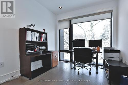 343 Manor Road E, Toronto (Mount Pleasant East), ON - Indoor Photo Showing Office