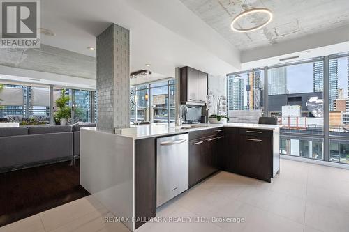 Ph2 - 22 Wellesley Street E, Toronto (Church-Yonge Corridor), ON - Indoor Photo Showing Kitchen