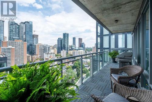 Ph2 - 22 Wellesley Street E, Toronto (Church-Yonge Corridor), ON - Outdoor With Balcony With Exterior