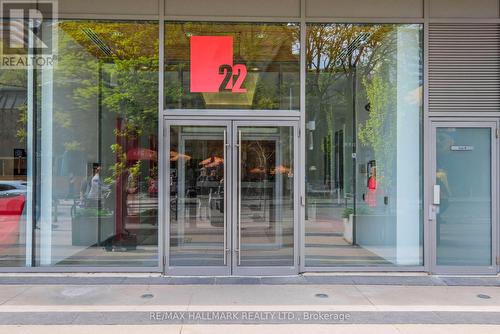 Ph2 - 22 Wellesley Street E, Toronto, ON - Outdoor